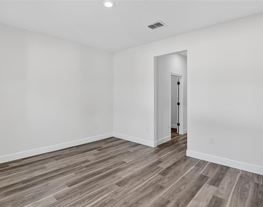 8162 N Maltese Drive - Photo Thumbnail 19