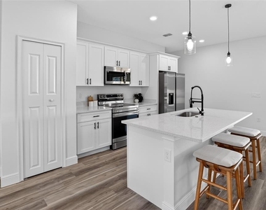 8162 N Maltese Drive - Photo Thumbnail 13