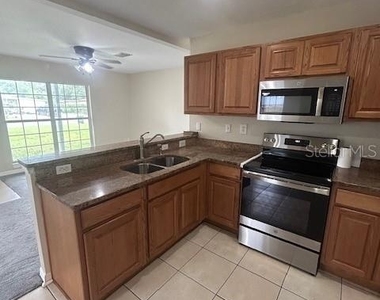 106 Garrison Drive - Photo Thumbnail 5