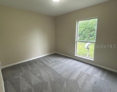 106 Garrison Drive - Photo Thumbnail 10