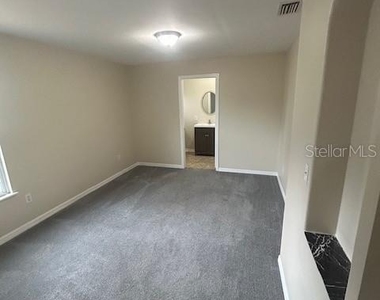 106 Garrison Drive - Photo Thumbnail 11