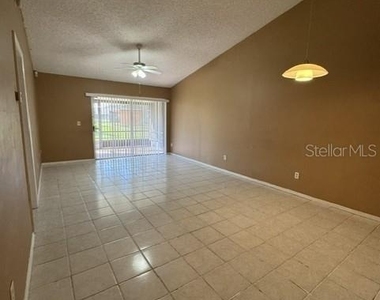 13 Silver Park Circle - Photo Thumbnail 2