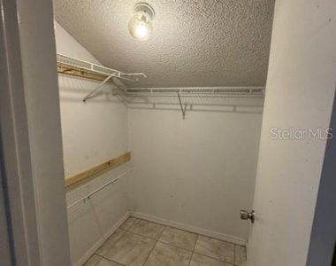 13 Silver Park Circle - Photo Thumbnail 9