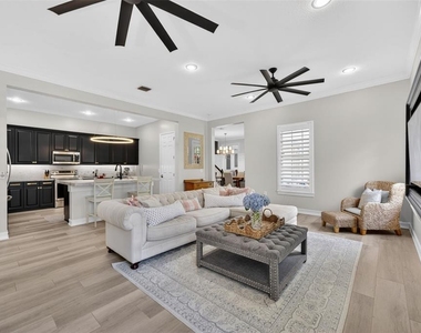 331 Celebration Boulevard - Photo Thumbnail 14