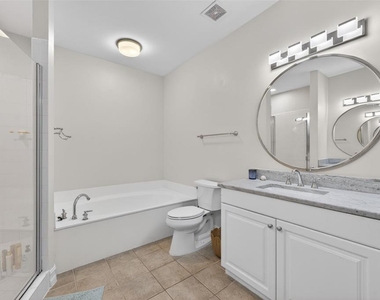 331 Celebration Boulevard - Photo Thumbnail 32