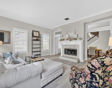 331 Celebration Boulevard - Photo Thumbnail 8