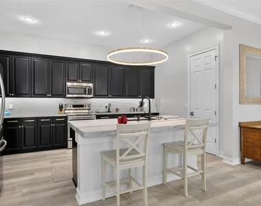 331 Celebration Boulevard - Photo Thumbnail 16