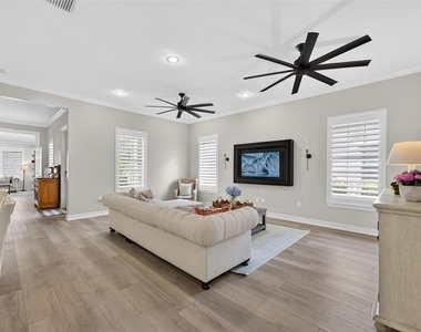 331 Celebration Boulevard - Photo Thumbnail 12
