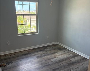 861 Olive Conch Street - Photo Thumbnail 15