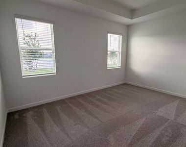 1831 Bright Sky Drive - Photo Thumbnail 15
