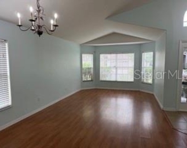 9812 Doriath Circle - Photo Thumbnail 2