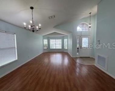 9812 Doriath Circle - Photo Thumbnail 3