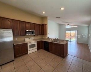 9812 Doriath Circle - Photo Thumbnail 4