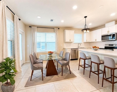 2092 Cross Prairie Parkway - Photo Thumbnail 10