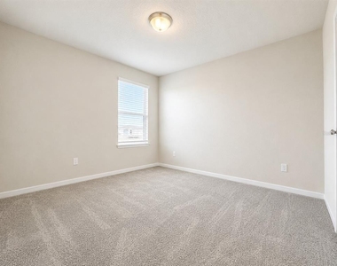 2092 Cross Prairie Parkway - Photo Thumbnail 21