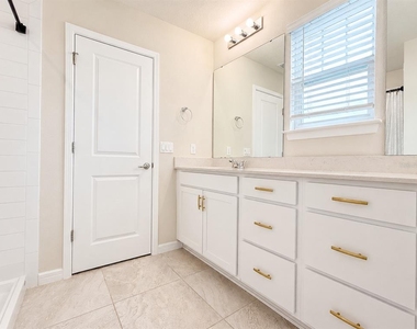 2092 Cross Prairie Parkway - Photo Thumbnail 18