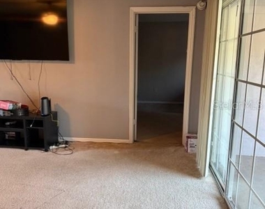 1203 Clubside Drive - Photo Thumbnail 6