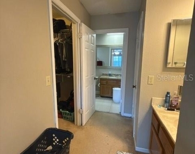 1203 Clubside Drive - Photo Thumbnail 12