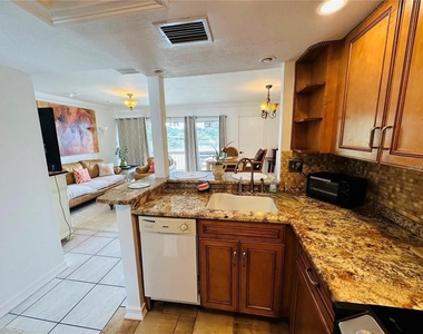 614 Orange Drive - Photo Thumbnail 6