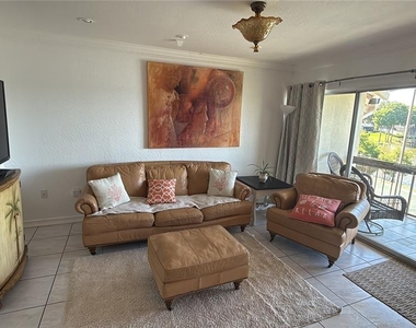 614 Orange Drive - Photo Thumbnail 3
