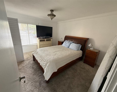 614 Orange Drive - Photo Thumbnail 8