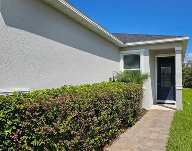 2927 Sanctuary Drive - Photo Thumbnail 2