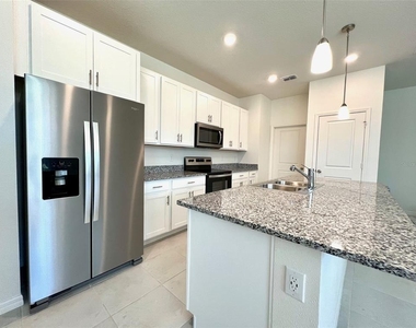 16365 Winding Preserve Circle - Photo Thumbnail 3