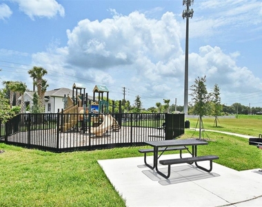 3101 Emerald Acres Lane - Photo Thumbnail 45