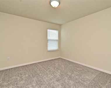 3101 Emerald Acres Lane - Photo Thumbnail 29