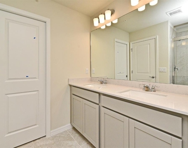 3101 Emerald Acres Lane - Photo Thumbnail 39
