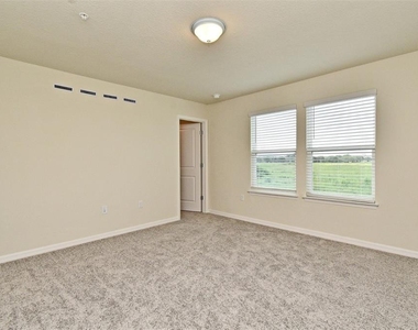 3101 Emerald Acres Lane - Photo Thumbnail 33
