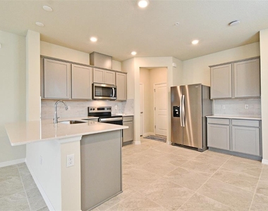 3101 Emerald Acres Lane - Photo Thumbnail 15