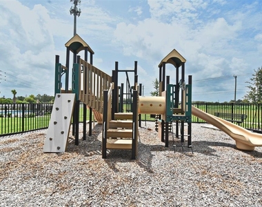 3101 Emerald Acres Lane - Photo Thumbnail 44