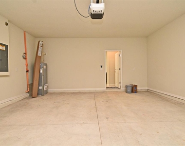 3101 Emerald Acres Lane - Photo Thumbnail 21