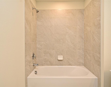 3101 Emerald Acres Lane - Photo Thumbnail 27