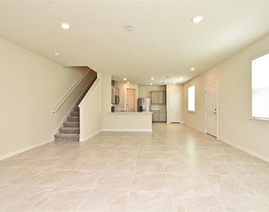 3101 Emerald Acres Lane - Photo Thumbnail 11
