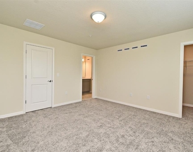 3101 Emerald Acres Lane - Photo Thumbnail 34