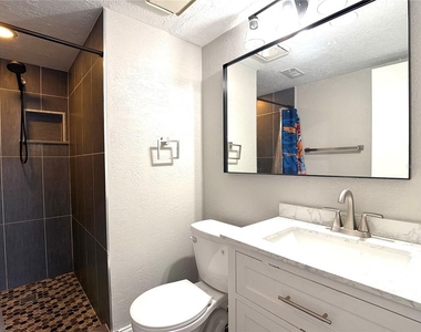 4815 Walden Circle - Photo Thumbnail 16