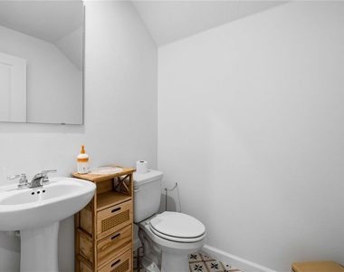 11653 Straits Way - Photo Thumbnail 7