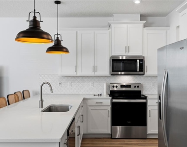 11653 Straits Way - Photo Thumbnail 6