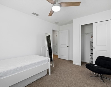 11653 Straits Way - Photo Thumbnail 21