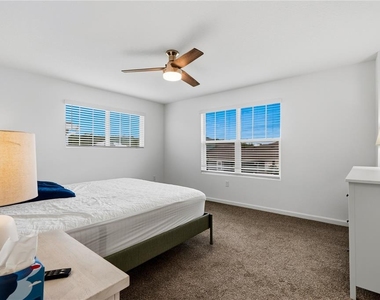 11653 Straits Way - Photo Thumbnail 13