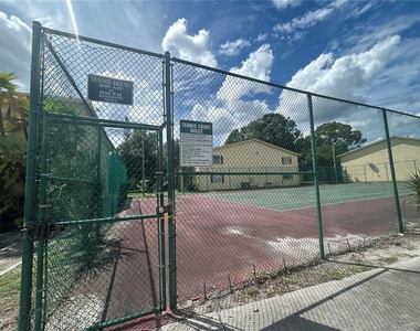 7502 Bolanos Court - Photo Thumbnail 4