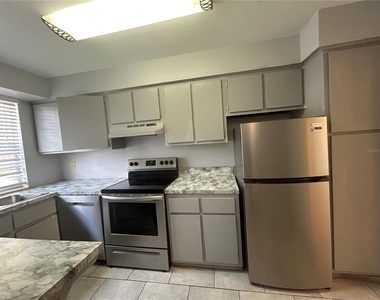 7502 Bolanos Court - Photo Thumbnail 5