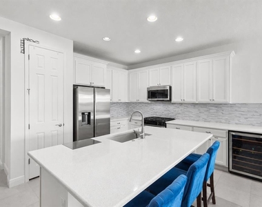 4238 Golden Creek Terrace - Photo Thumbnail 7