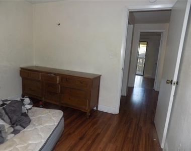 713 Sw 69 Street - Photo Thumbnail 18