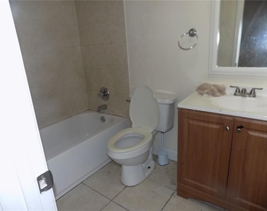 713 Sw 69 Street - Photo Thumbnail 13
