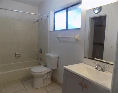 1110 Sw 62 Terrace - Photo Thumbnail 19
