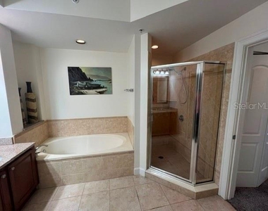 102 Yacht Harbor Drive - Photo Thumbnail 23