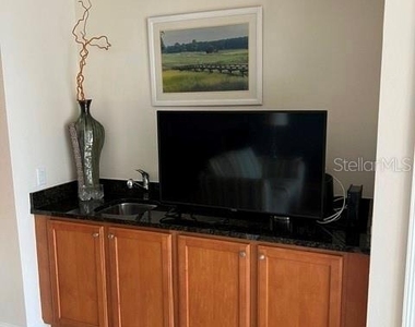 102 Yacht Harbor Drive - Photo Thumbnail 14
